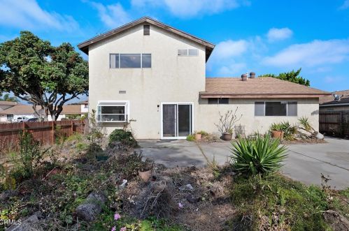 3450 Schooner Walk, Oxnard CA 93035-1642 exterior