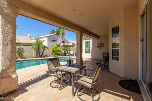 1872 Lantana Dr, Chandler AZ  85248-2170 exterior