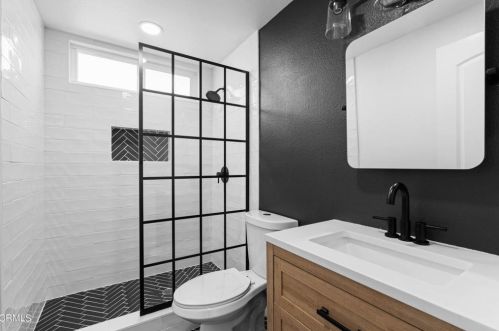 1540 Joliet Pl, Oxnard CA  93030-3140 exterior