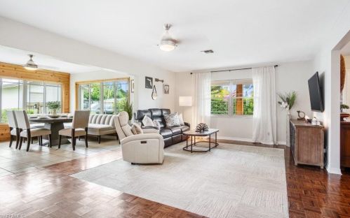 700 102 Ave, Naples FL 34108-3214 exterior