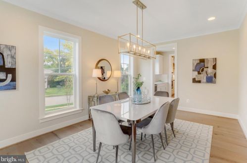 920 Darton Dr, Alexandria VA 22308-2021 exterior