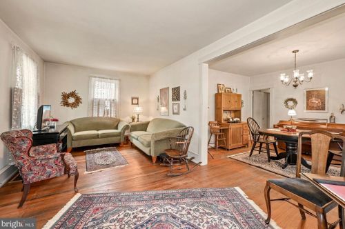 41 Chapel Ave, Camden NJ 08109-5143 exterior