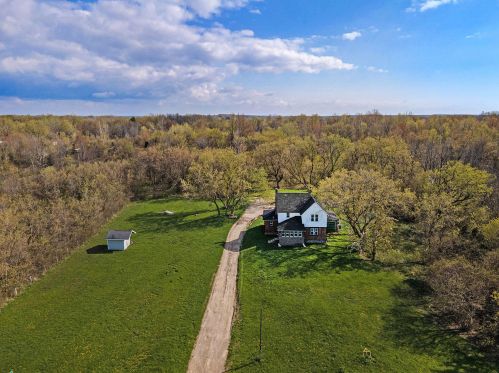 6338 124th Ave, Fennville MI 49408-9628 exterior