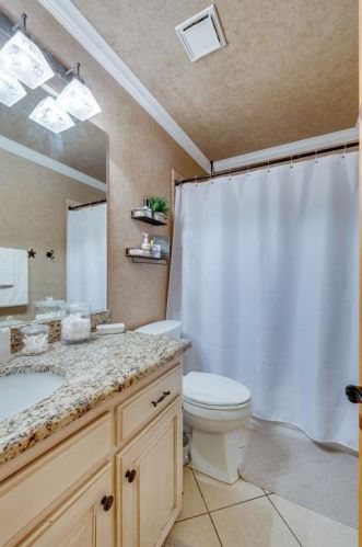 8517 County Rd 528, Burleson TX 76028-1028 exterior