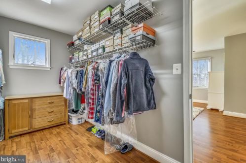 721 Brent Rd, Rockville MD 20854-1782 exterior