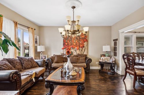 220 18 Ave, Broadview IL 60155-2933 exterior