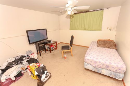 1212 Pleasant Knoll Dr, Joliet IL exterior