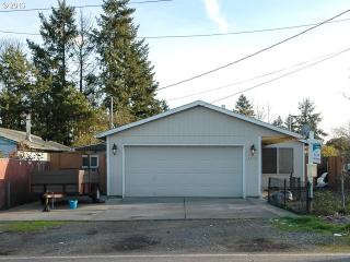 6914 Clatsop St, Portland OR  97206-9470 exterior