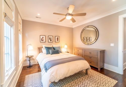 1829 Bissell St, Chicago IL 60614-5012 exterior