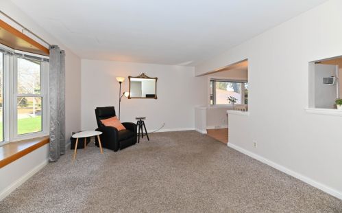 2726 110th St, Milwaukee WI  53227-3015 exterior