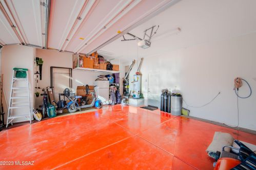 2432 Bassett Peak Dr, Green Valley AZ 85622-8116 exterior