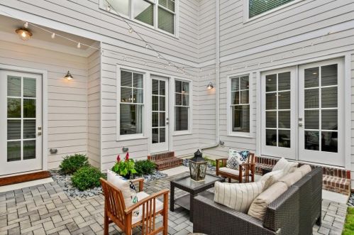 2517 Ellijay Dr, Atlanta GA  30319-3472 exterior