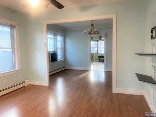 378 Roosevelt St, Fairview NJ  07022-1716 exterior