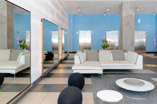 611 Wells St, Chicago IL  60607-4782 exterior