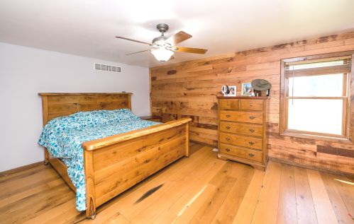 22116 Frontage Rd, Joliet IL 60431-9039 exterior