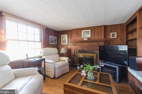 10 Meetinghouse Ln, Media PA 19064-1206 exterior