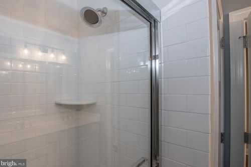 323 Abbey Rd, Berwyn PA 19312-1830 exterior