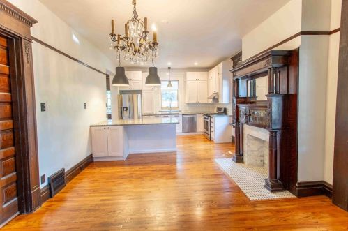 829 Braddock Ave, Pittsburgh PA 15221-3421 exterior