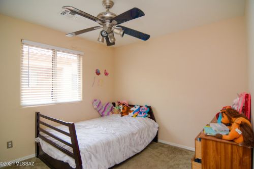 2193 Painted Sunset Cir, Tucson AZ  85745-7033 exterior