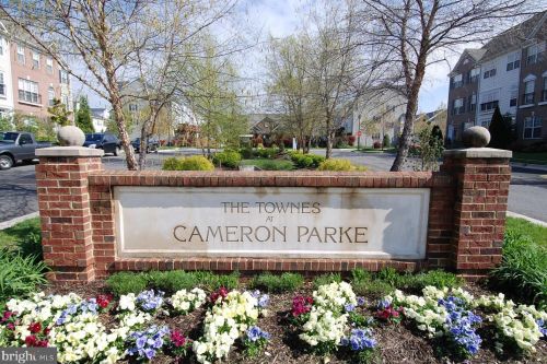 3853 Watkins Mill Dr, Alexandria VA  22304-6448 exterior