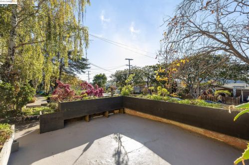 339 Colusa Ave, Berkeley CA 94707-1210 exterior