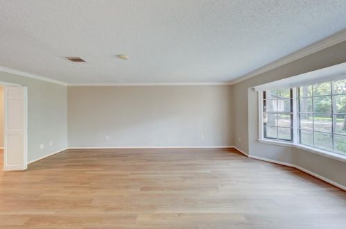 593 Beauregard Dr, Conroe TX 77302-8407 exterior