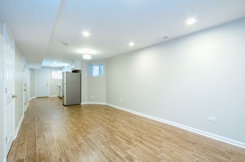 1516 69 Pl, Chicago IL 60637-4810 exterior