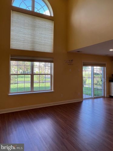 297 Fountayne Ln, Trenton NJ 08648-2672 exterior