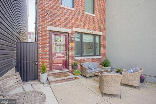 1321 Berks St, Philadelphia PA  19125-2813 exterior