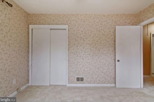 6662 Kings Hwy, Alexandria VA 22306-1506 exterior