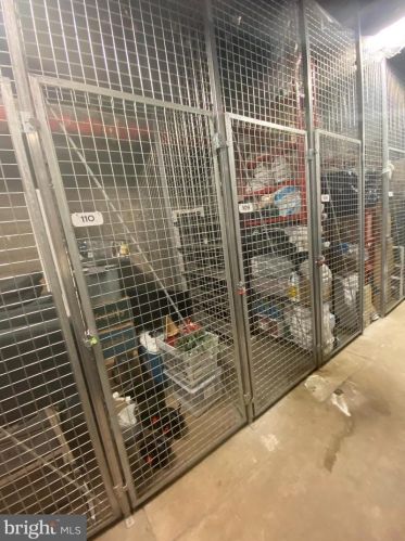 1425 Locust St, Philadelphia PA 19102-3832 exterior