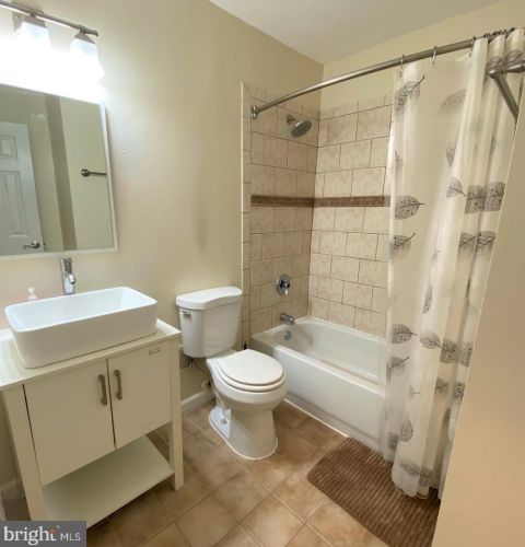 404 47th St, Washington DC  20019-4643 exterior