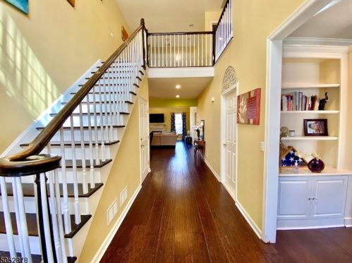 51 Canada Goose Dr, Hackettstown, NJ 07840-3130