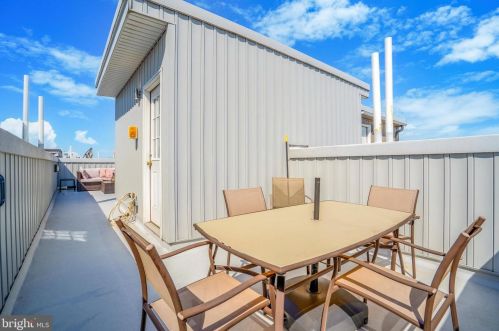 2649 Collins St, Philadelphia PA  19125-1408 exterior