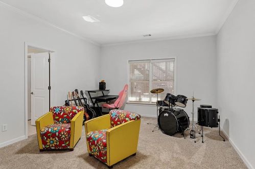 1021 Madeline Ln, Atlanta GA  30350-4024 exterior