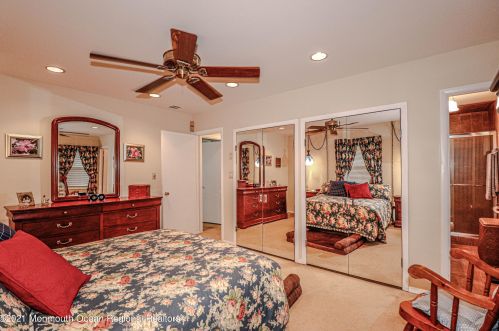 16 Troilus Dr, Old Bridge NJ 08857-2723 exterior