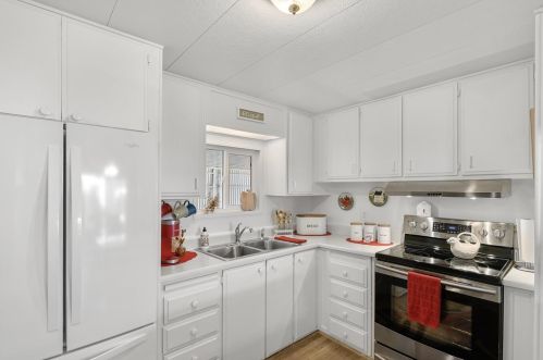 55 Cedar Cir, Folsom CA 95630-1755 exterior