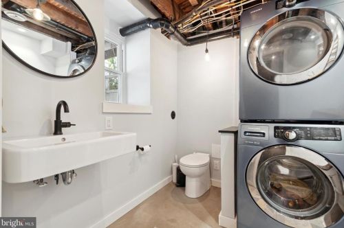 4328 Fleming St, Philadelphia PA 19128-4809 exterior