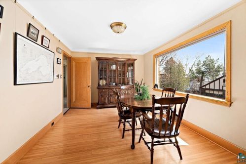 5418 London Rd, Duluth MN 55804-2511 exterior