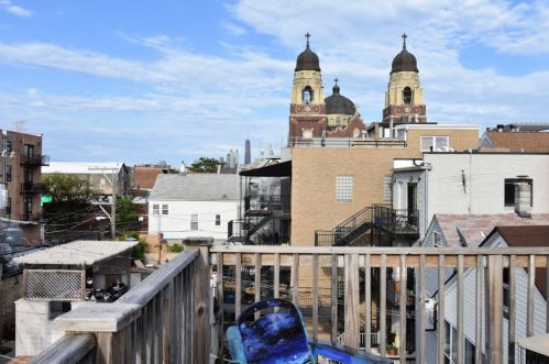 1518 Superior St, Chicago IL  60642-7653 exterior