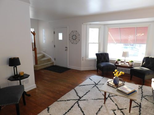 10047 Artesian Ave, Chicago IL 60632-1106 exterior