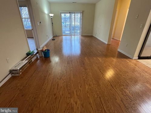 1314 Sierra Dr, Trenton NJ  08619-2069 exterior