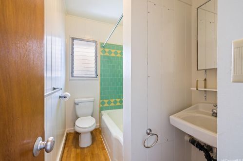 2014 Fern St, Honolulu HI 96826-4140 exterior