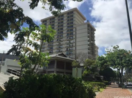 2045 Kalakaua Ave, Honolulu HI  96815-5118 exterior