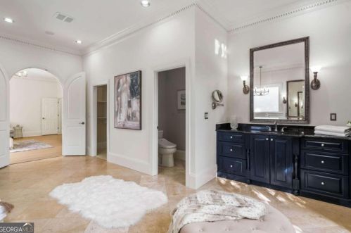 700 Brookwoods Trce, Atlanta GA 30342-2473 exterior