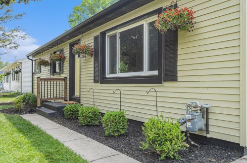 3051 Alpine St, Kalamazoo, MI 49004-1819