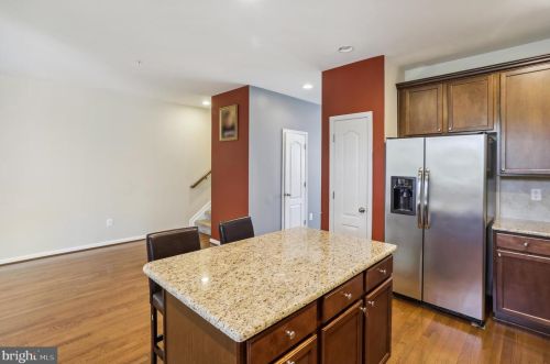 7423 Macon Dr, Glen Burnie MD 21060-8387 exterior