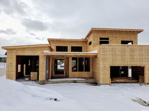 9954 Altamont Dr, Sandy UT exterior