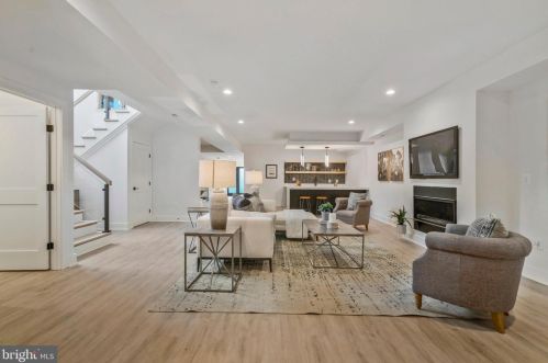 1520 Brookhaven Dr, Mc Lean VA  22101-4127 exterior