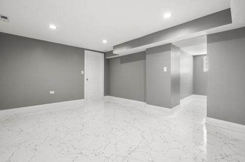 8009 Bishop St, Chicago IL 60620-3852 exterior